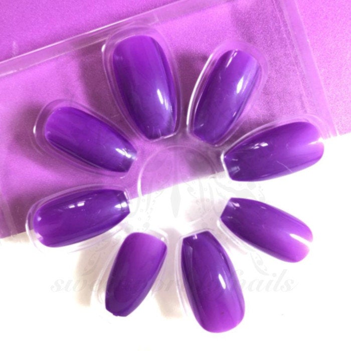 Squareletto Glossy Purple False Fake Nails / 24 Nails