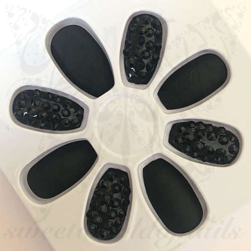 Matte Black 3D Jeweled Fake Nails Falsies / 24 Nails